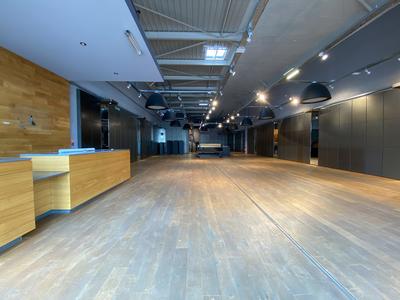 Local commercial - 417 m²