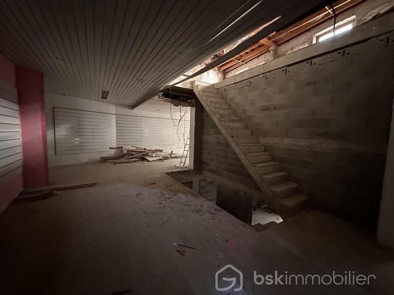 Immeuble - 200 m² - 8 pièces