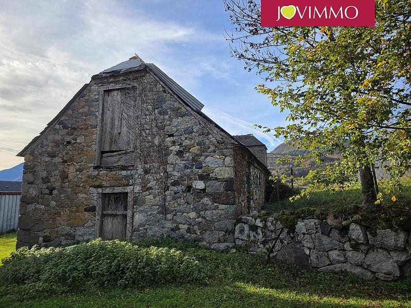 Maison - 300 m² - 1 pièce