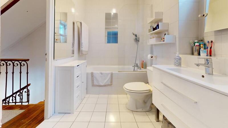 Maison - 145 m² - 6 pièces