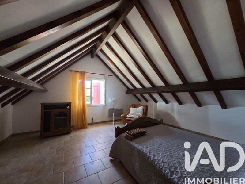 Maison - 654 m² - 18 pièces