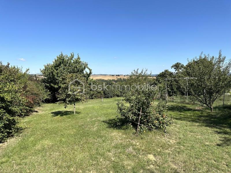 Maison - 240 m² - 7 pièces