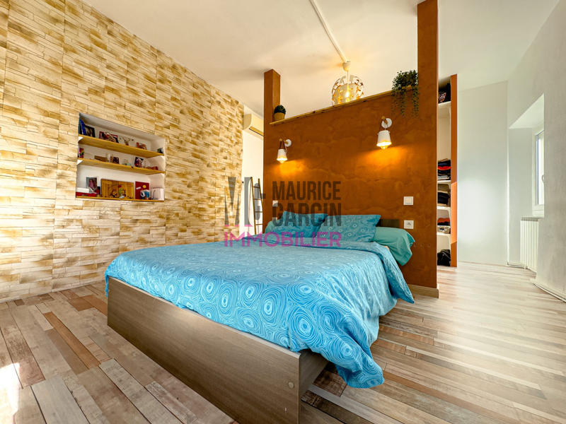 Maison - 136 m² - 4 pièces