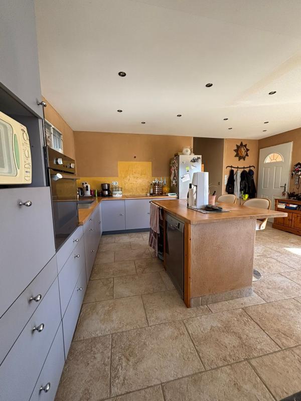 Villa - 141 m² - 7 pièces