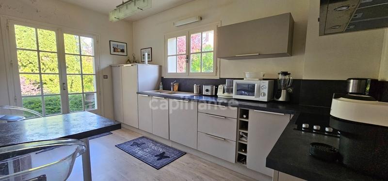 Maison - 175 m² - 7 pièces