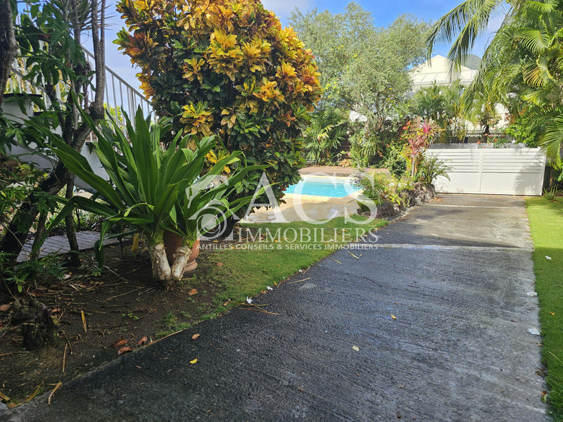 Villa - 141 m² - 5 pièces