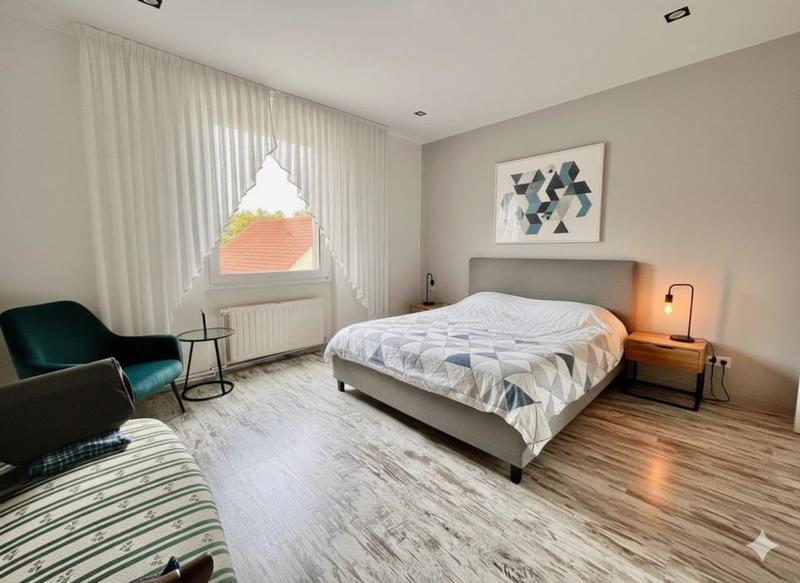 Maison - 315 m² - 12 pièces