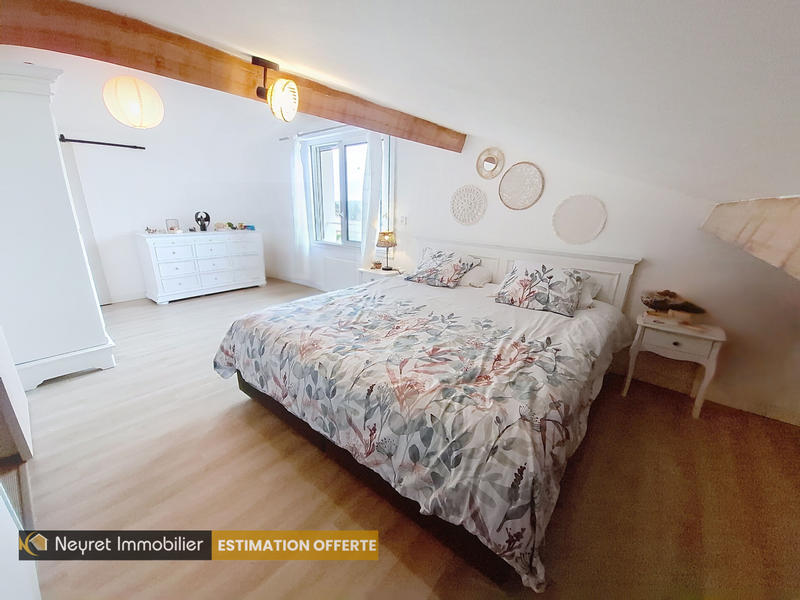 Maison - 257 m² - 8 pièces