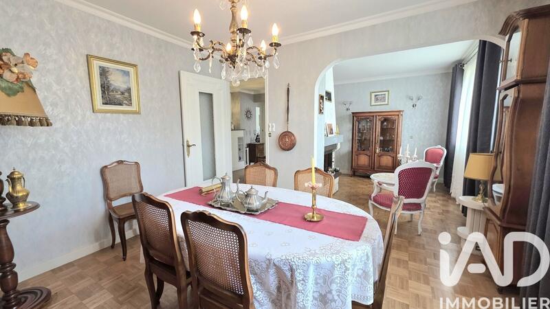 Maison - 136 m² - 4 pièces