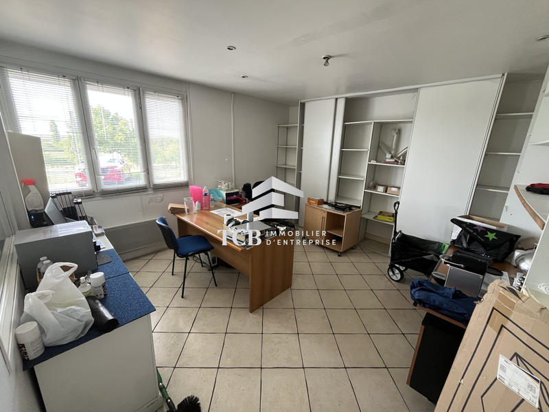 Local d'activités - 780 m²