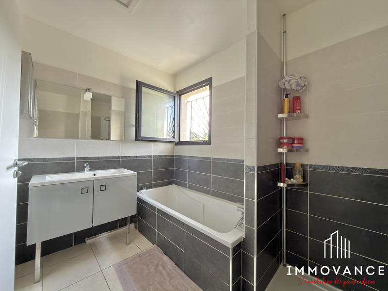 Villa - 105 m² - 5 pièces