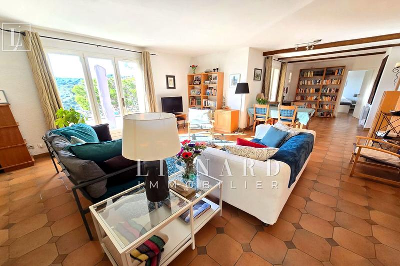 Maison - 104 m² - 4 pièces