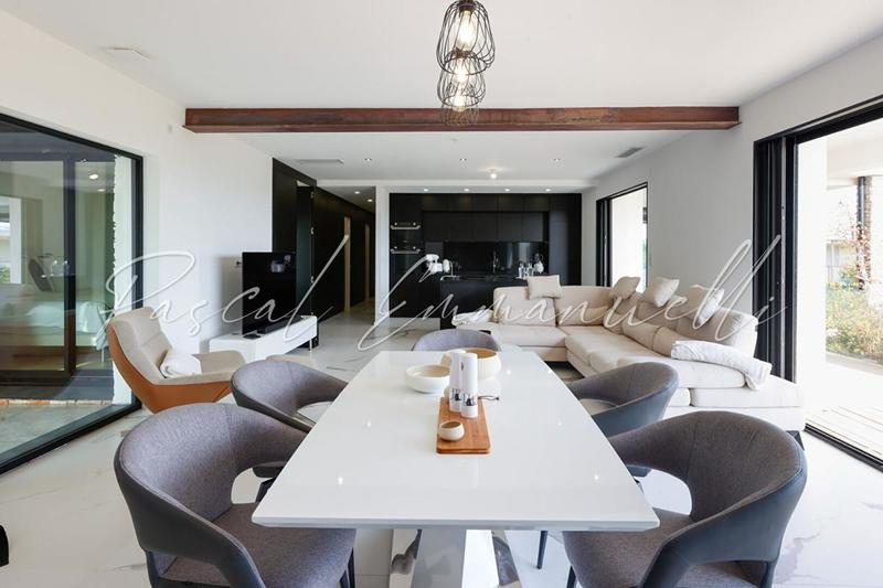 Appartement - 137 m² - 4 pièces