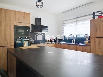 Maison - 106 m² - 4 pièces