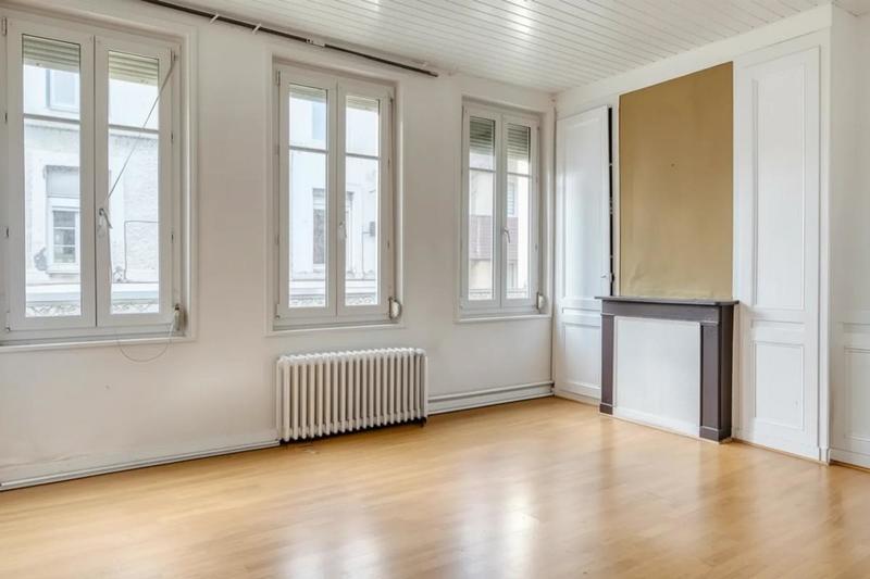 Maison - 238 m² - 11 pièces