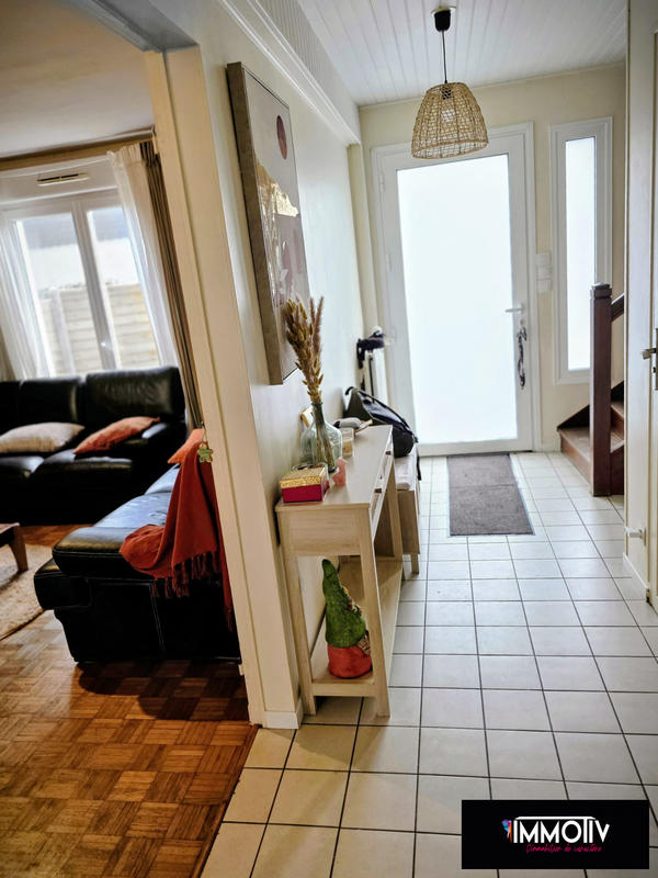 Maison traditionnelle - 117 m² - 5 pièces