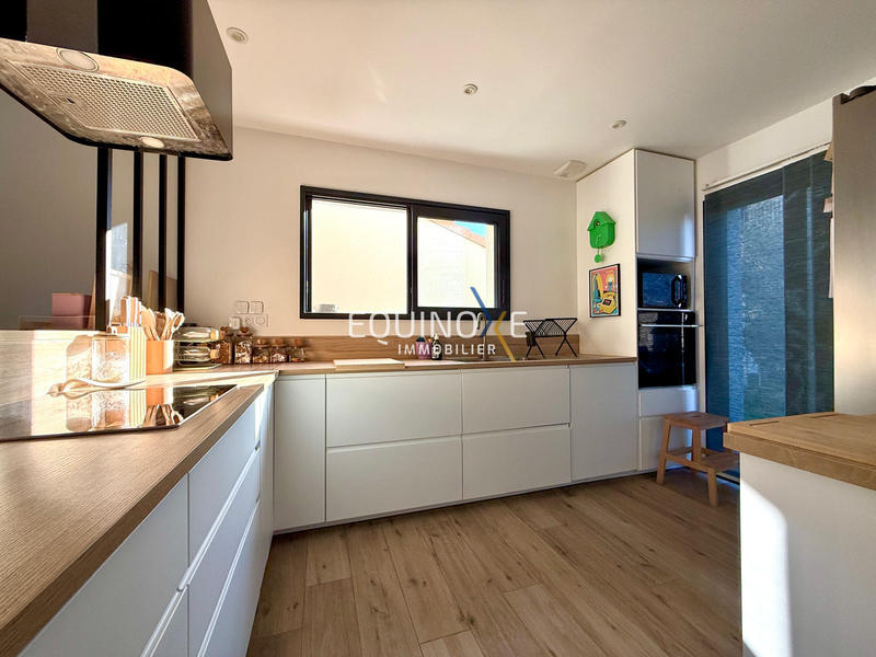 Maison - 100 m² - 5 pièces