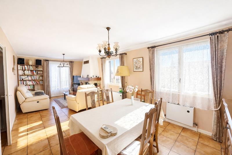 Maison - 119 m² - 5 pièces