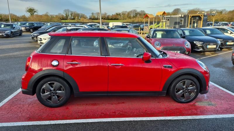 Mini 5 portes Hatch F55 Lci II Cooper s 178 Ch Finition Business Design