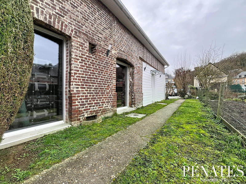 Maison - 195 m² - 7 pièces