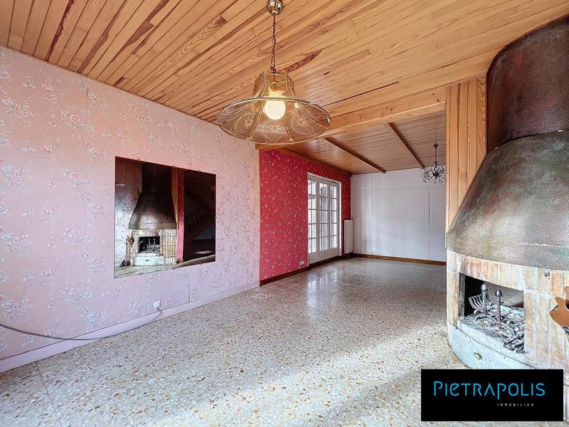 Maison traditionnelle - 132 m² - 6 pièces