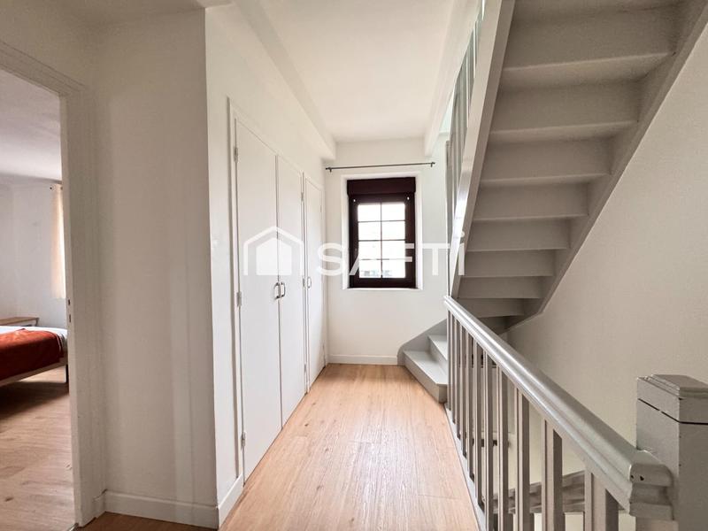 Maison - 121 m² - 7 pièces