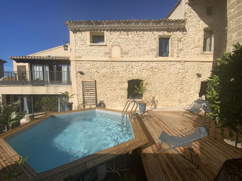 Maison - 300 m² - 7 pièces