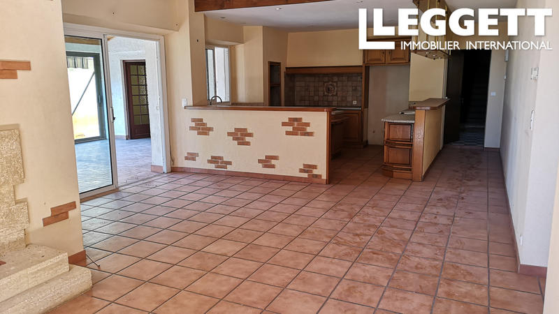 Propriété - 370 m² - 10 pièces