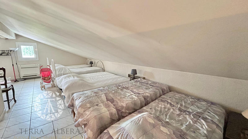 Villa - 145 m² - 6 pièces