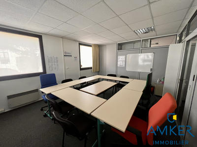 Bureau - 121 m²