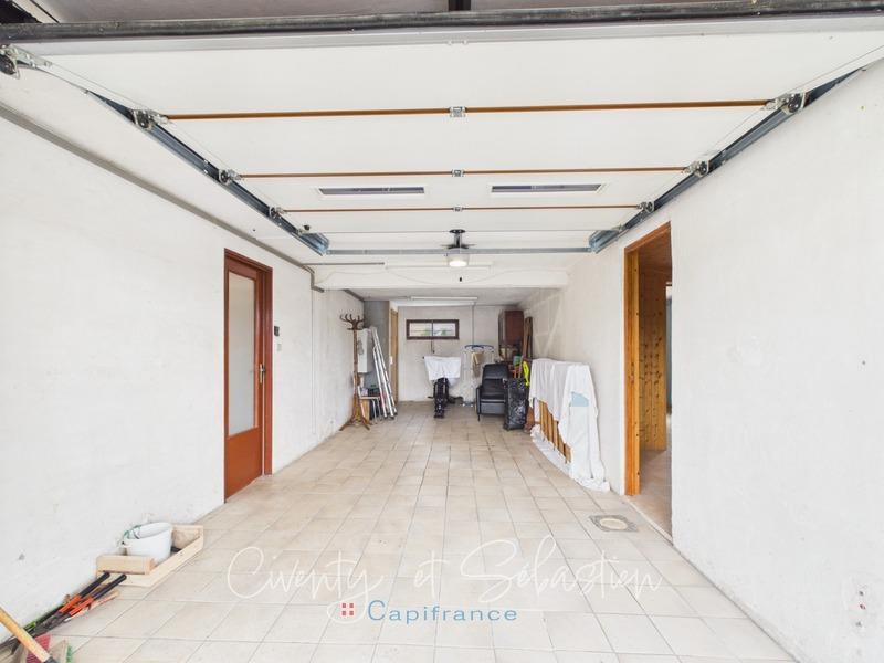 Maison - 161 m² - 8 pièces