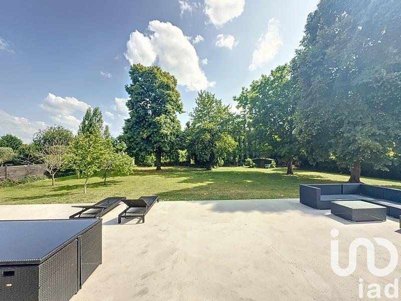 Maison - 221 m² - 9 pièces