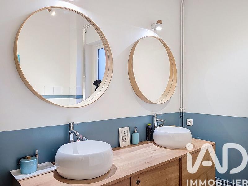 Maison - 415 m² - 13 pièces