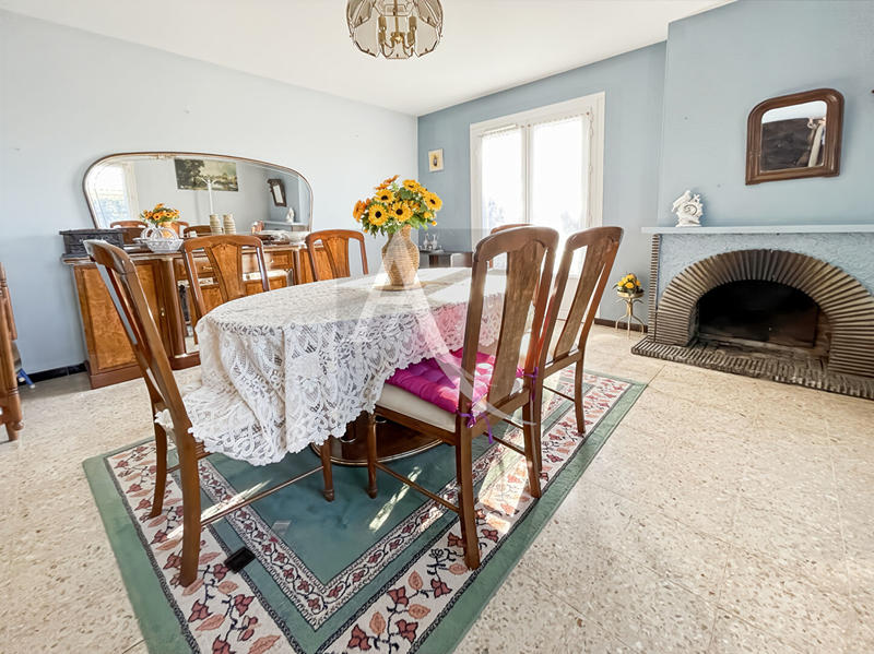 Maison - 143 m² - 6 pièces