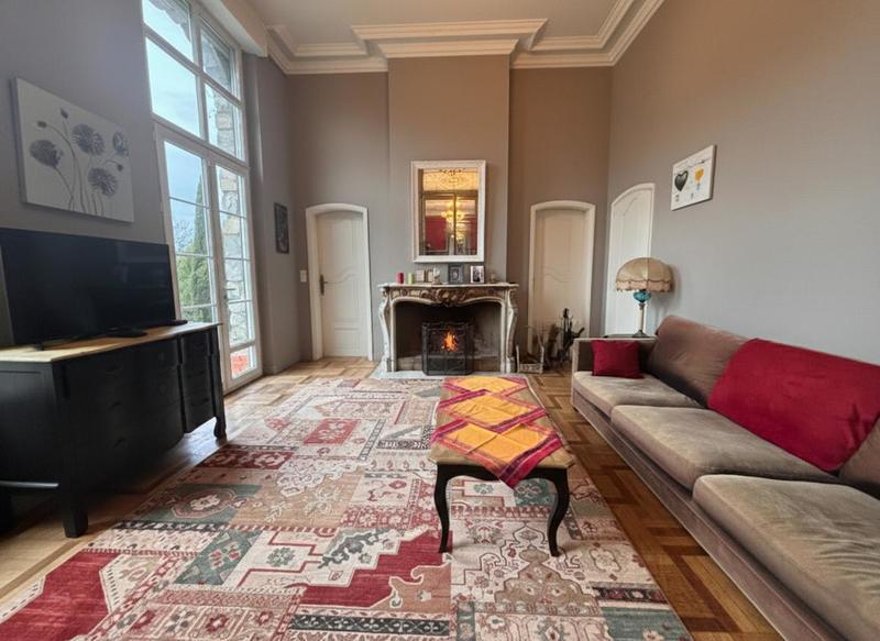 Demeure - 435 m² - 13 pièces