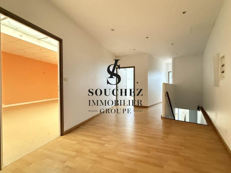 Loft - 170 m² - 7 pièces
