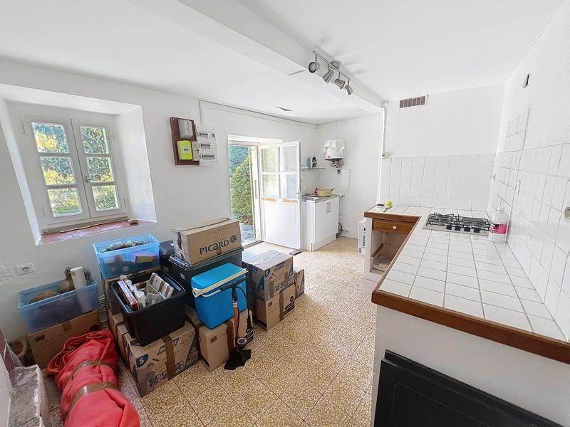 Propriété - 192 m² - 8 pièces