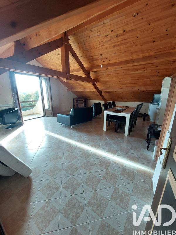 Maison - 228 m² - 7 pièces