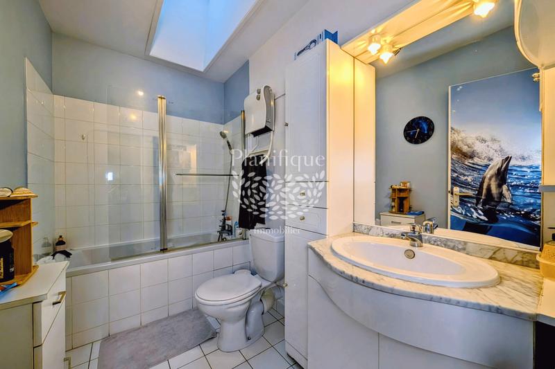 Maison - 96 m² - 5 pièces