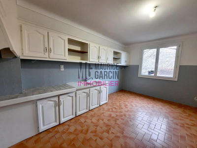 Maison - 143 m² - 5 pièces