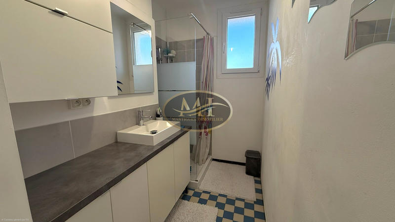 Appartement - 75 m² - 5 pièces