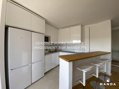 Chambre - 11 m² - 7 pièces