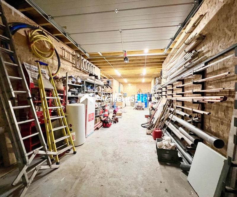 Entrepôt - 86 m² - 1 pièce