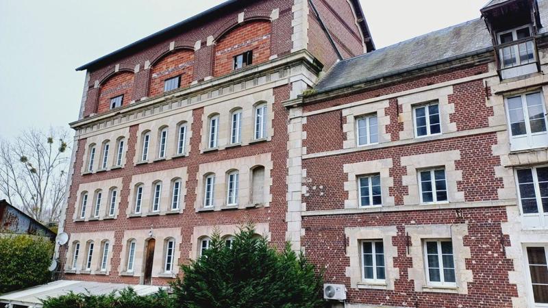 Immeuble - 1 900 m²