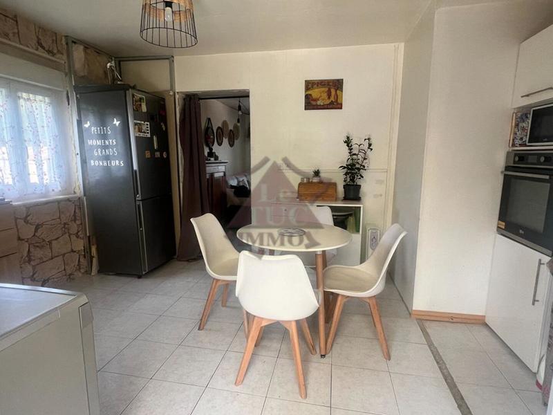 Appartement - 131 m² - 8 pièces