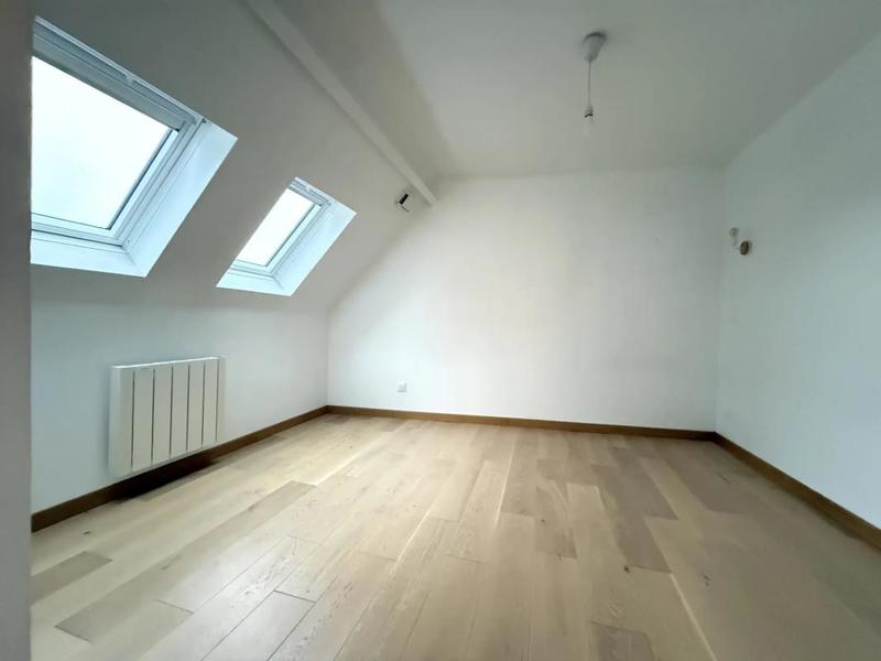 Maison - 152 m² - 7 pièces