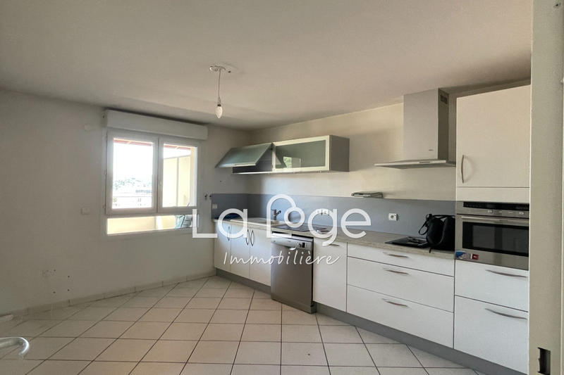 Appartement - 106 m² - 3 pièces