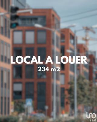 Local commercial - 234 m²