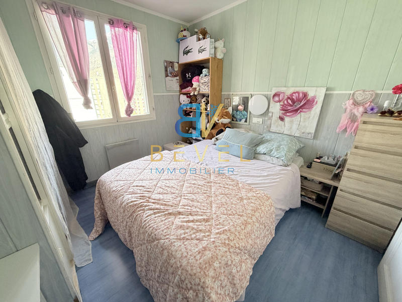 Appartement - 77 m² - 4 pièces