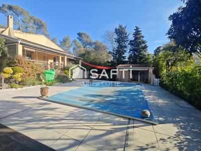 Villa - 177 m² - 6 pièces